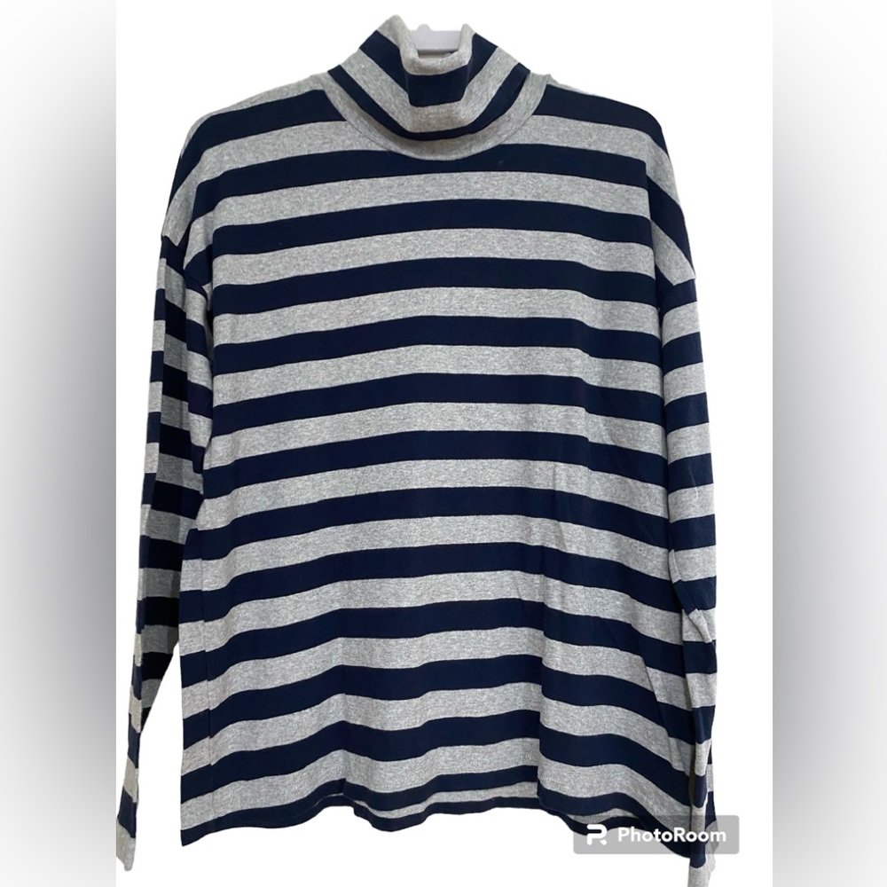 J.Crew Women's Striped Shirt Top. Size Medium. Excellent condition!!!